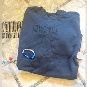 Taylor Swift Eras Tour Blue Crew Neck Sweatshirt Size M